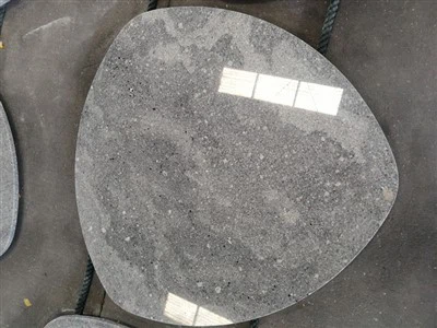Granitni Stol za kavu