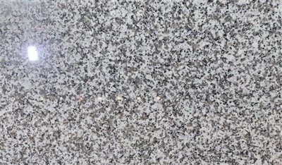 Svijetlo sivi granit